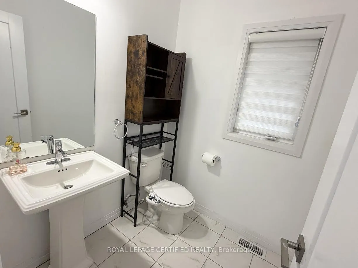 Photo 10 of 40 Lexington Avenue, Hamilton, Stoney Creek Mountain — HOMEH