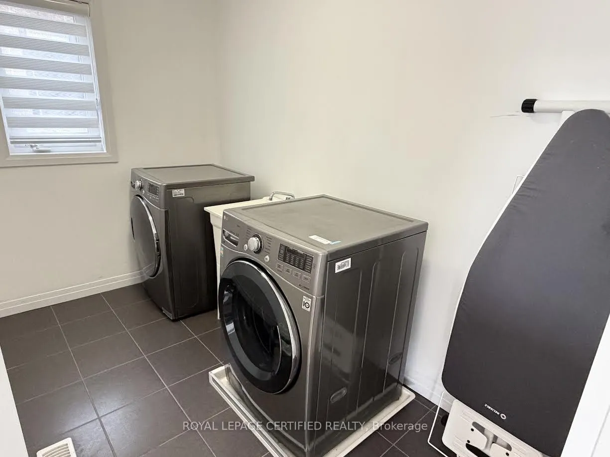 Photo 20 of 40 Lexington Avenue, Hamilton, Stoney Creek Mountain — HOMEH