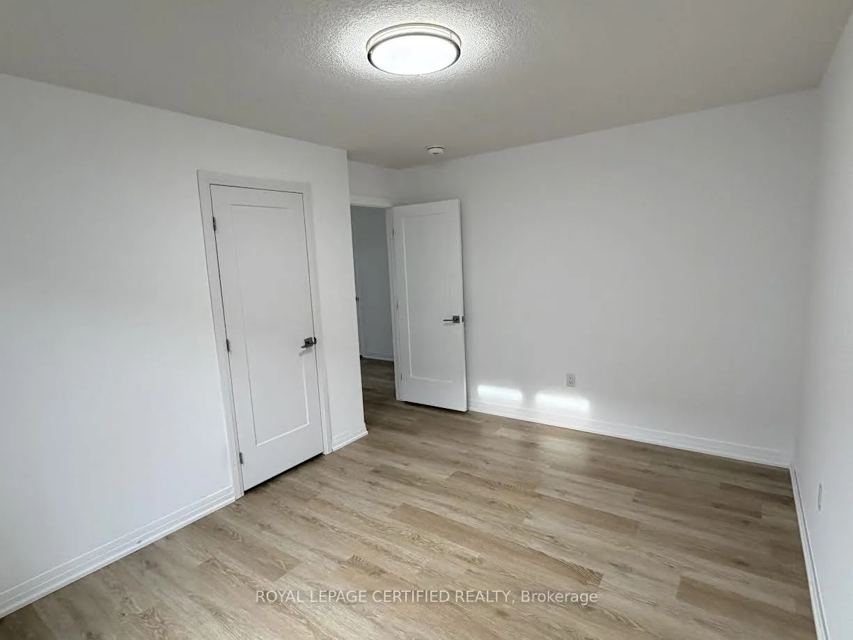 Photo 32 of 40 Lexington Avenue, Hamilton, Stoney Creek Mountain — HOMEH