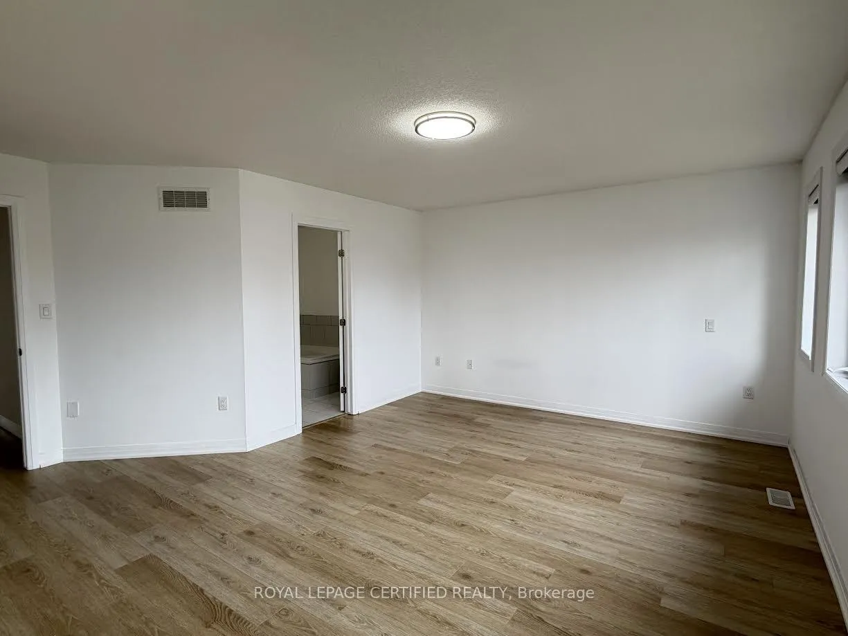 Photo 35 of 40 Lexington Avenue, Hamilton, Stoney Creek Mountain — HOMEH