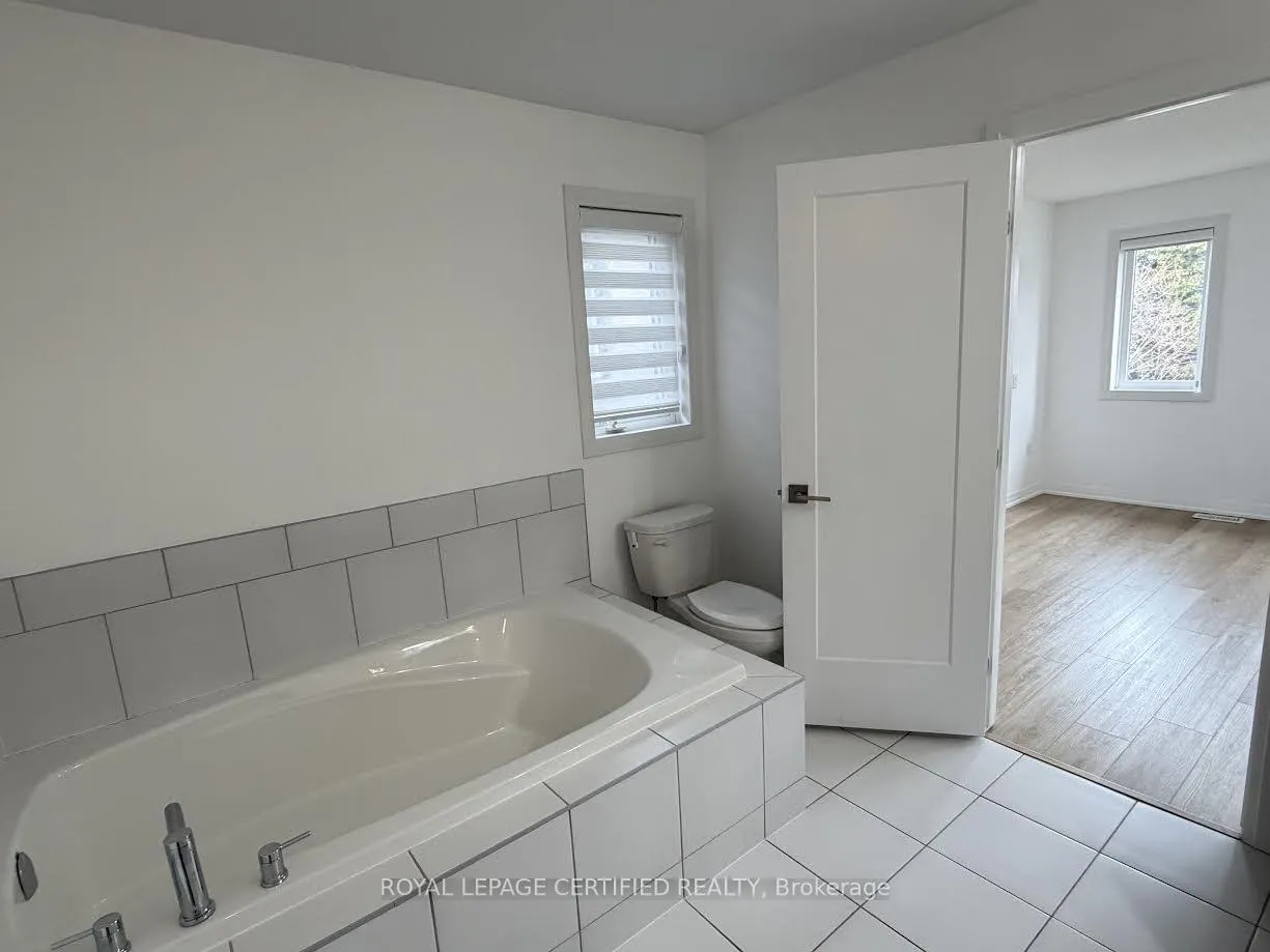 Photo 39 of 40 Lexington Avenue, Hamilton, Stoney Creek Mountain — HOMEH