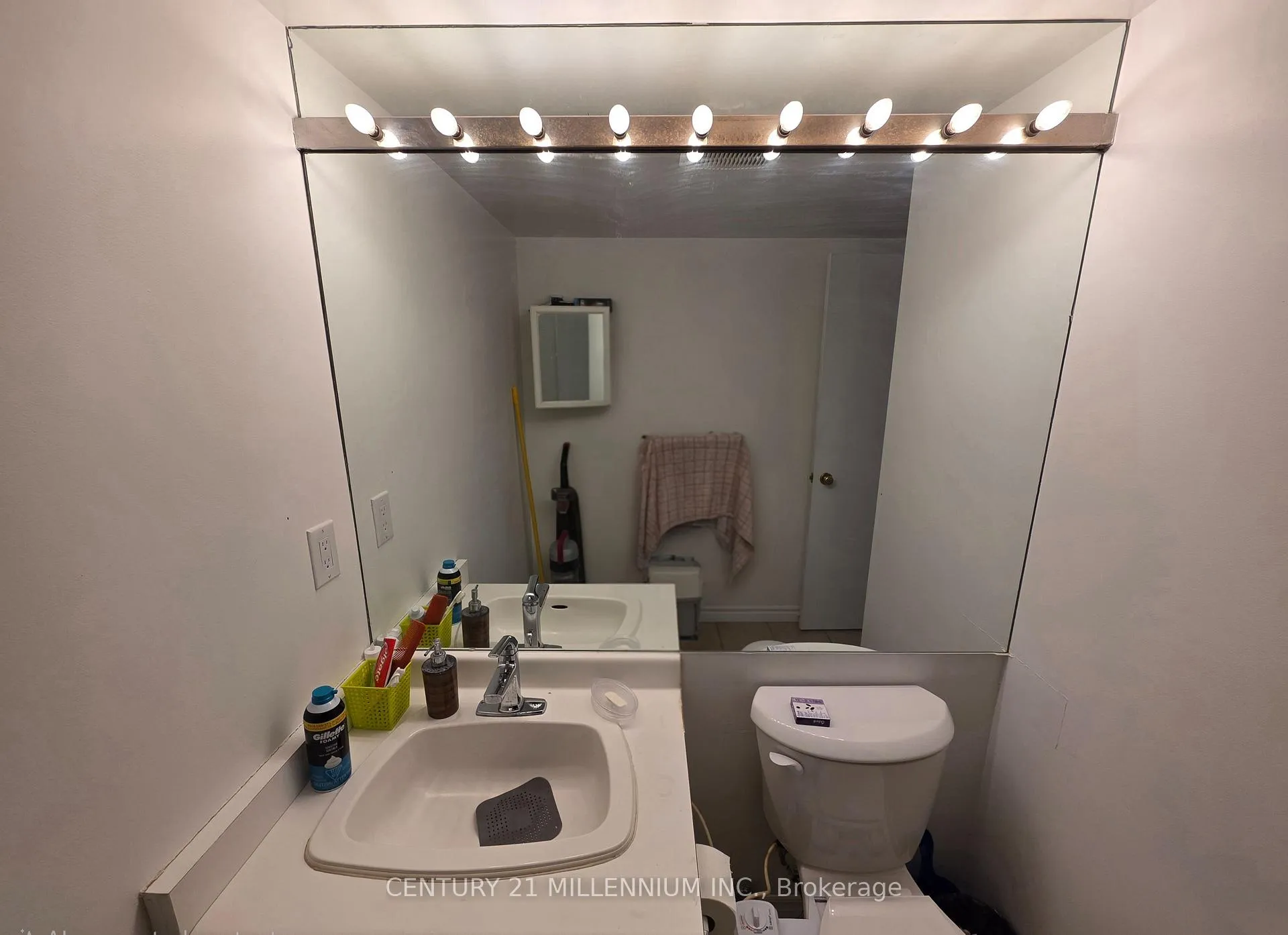 Photo 16 of Unit 1605, 26 Hanover Road, Brampton, Queen Street Corridor — HOMEH