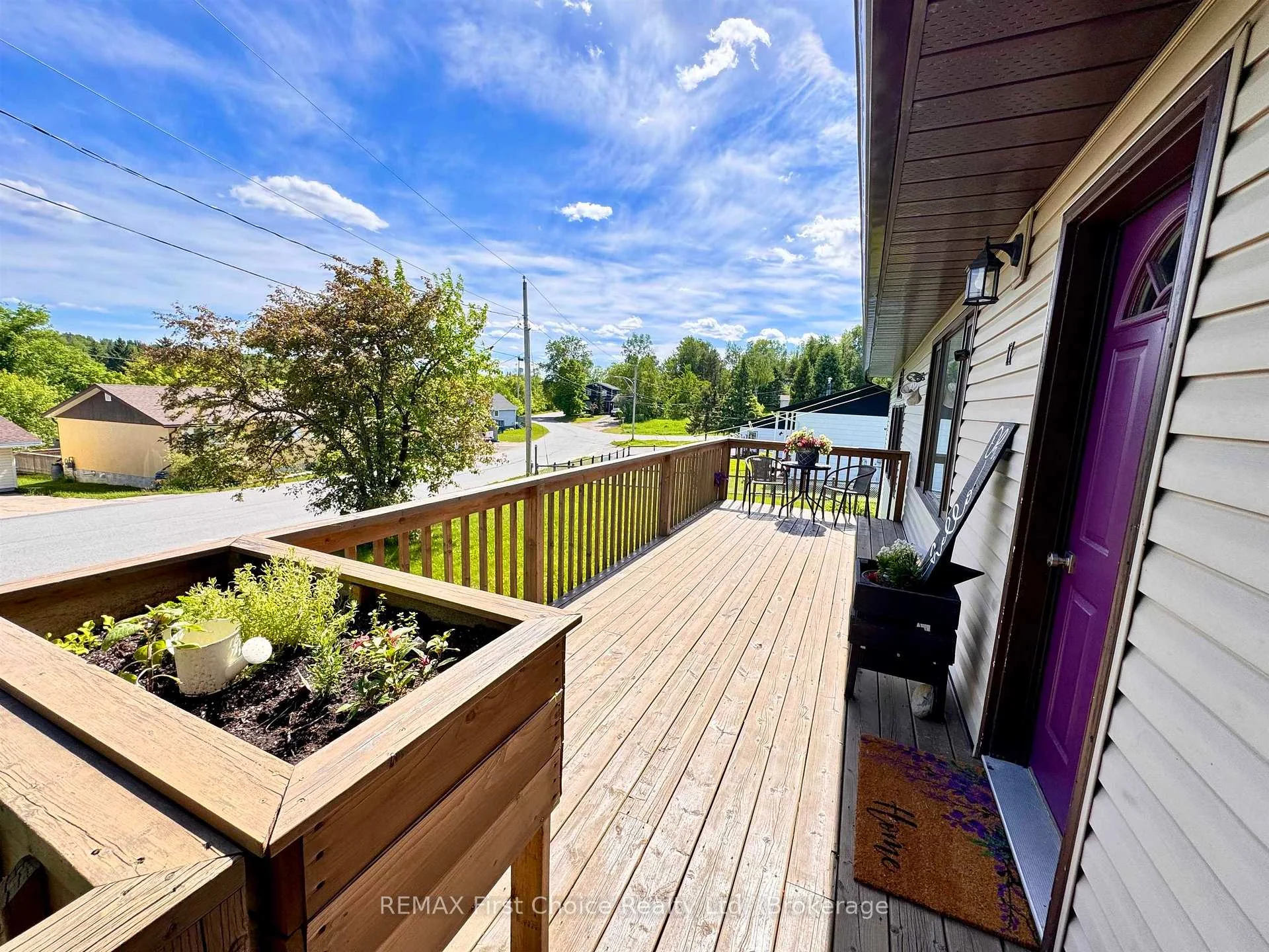 Photo 6 of 17 Kenora Road, Red Lake — HOMEH