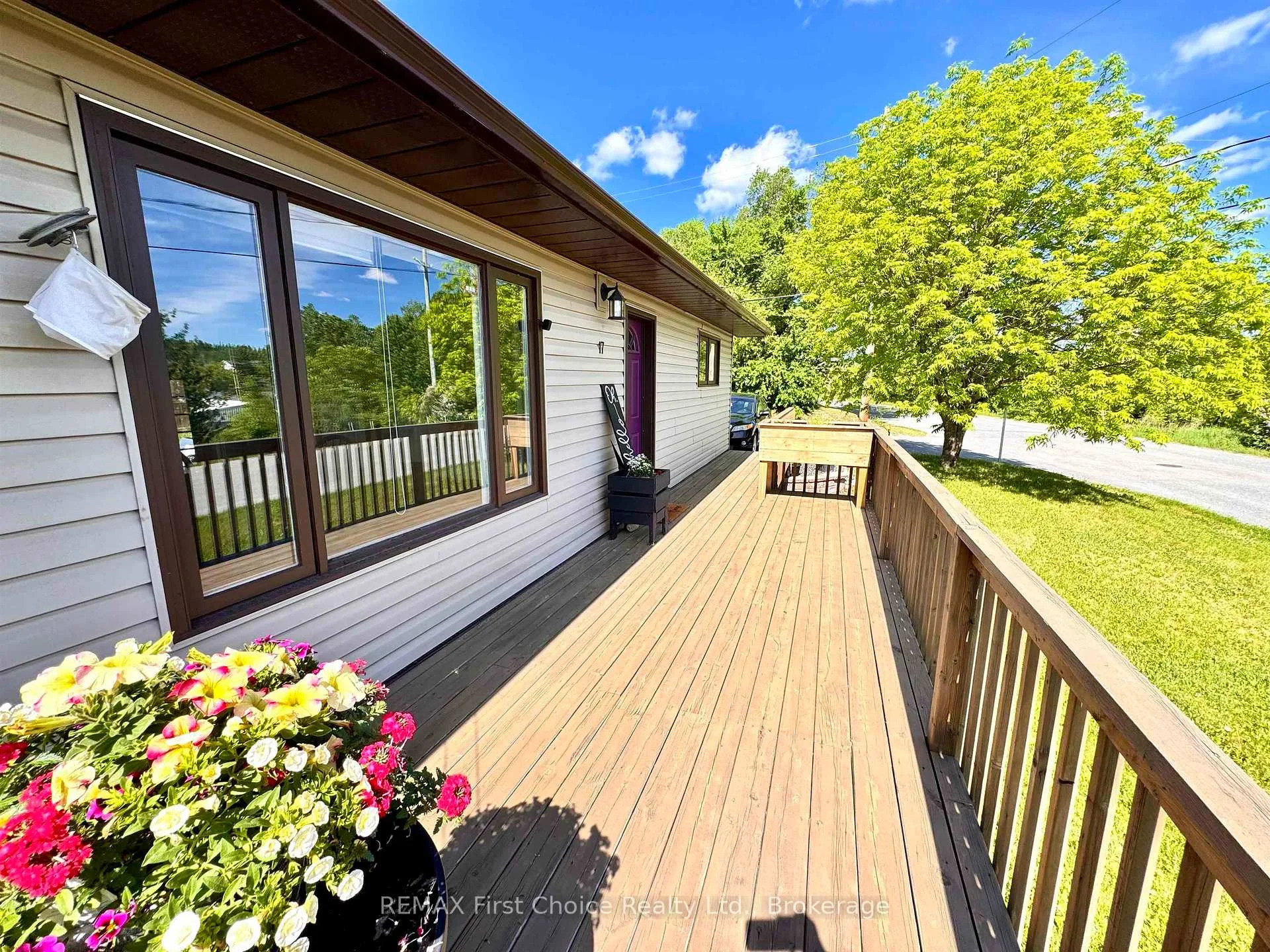 Photo 7 of 17 Kenora Road, Red Lake — HOMEH