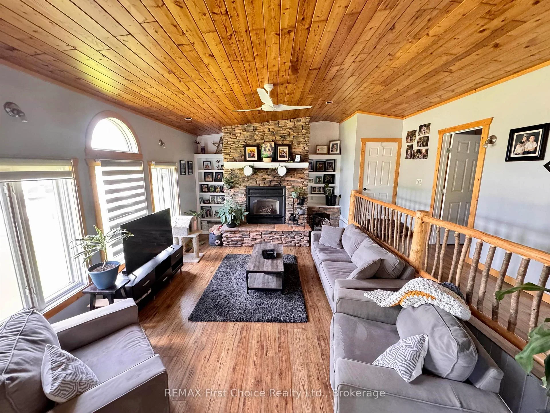 Photo 14 of 17 Kenora Road, Red Lake — HOMEH