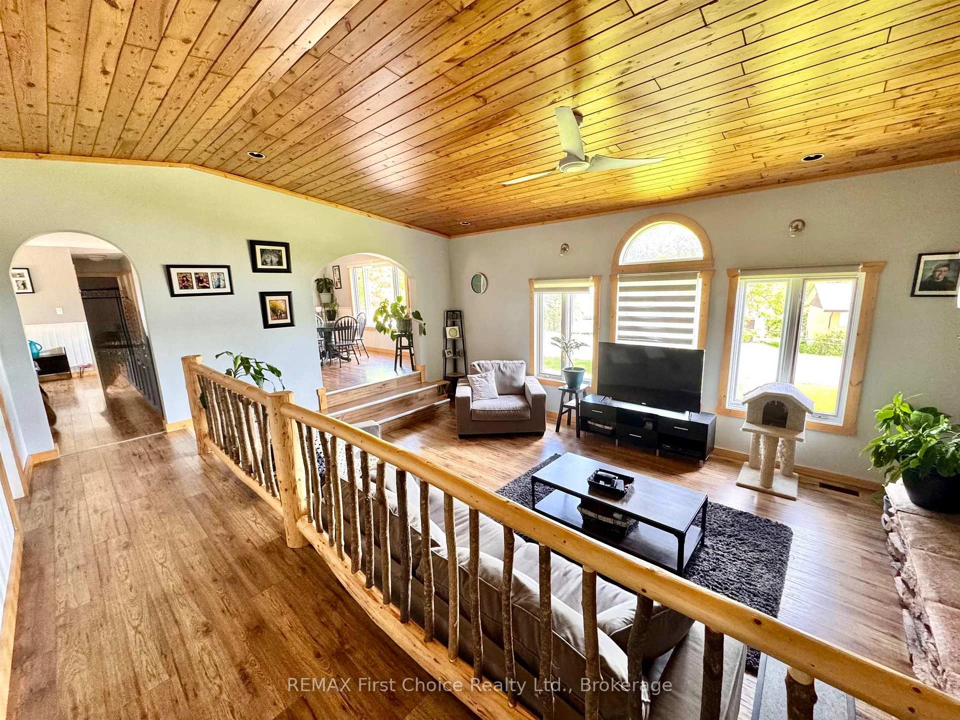 Photo 15 of 17 Kenora Road, Red Lake — HOMEH