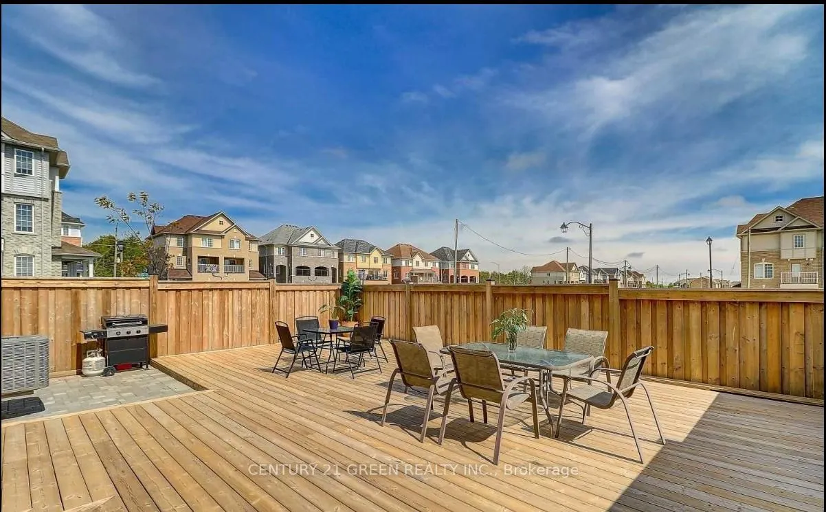 Photo 9 of 25 Holroyd Street, Ajax, Central East — HOMEH