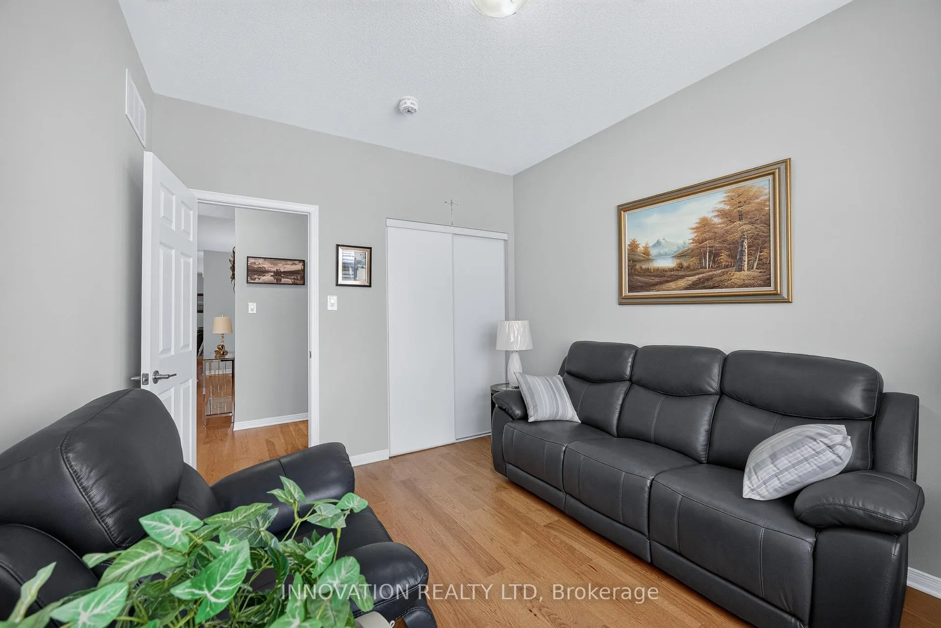 Photo 8 of 249 Edey Street, Arnprior, Arnprior — HOMEH