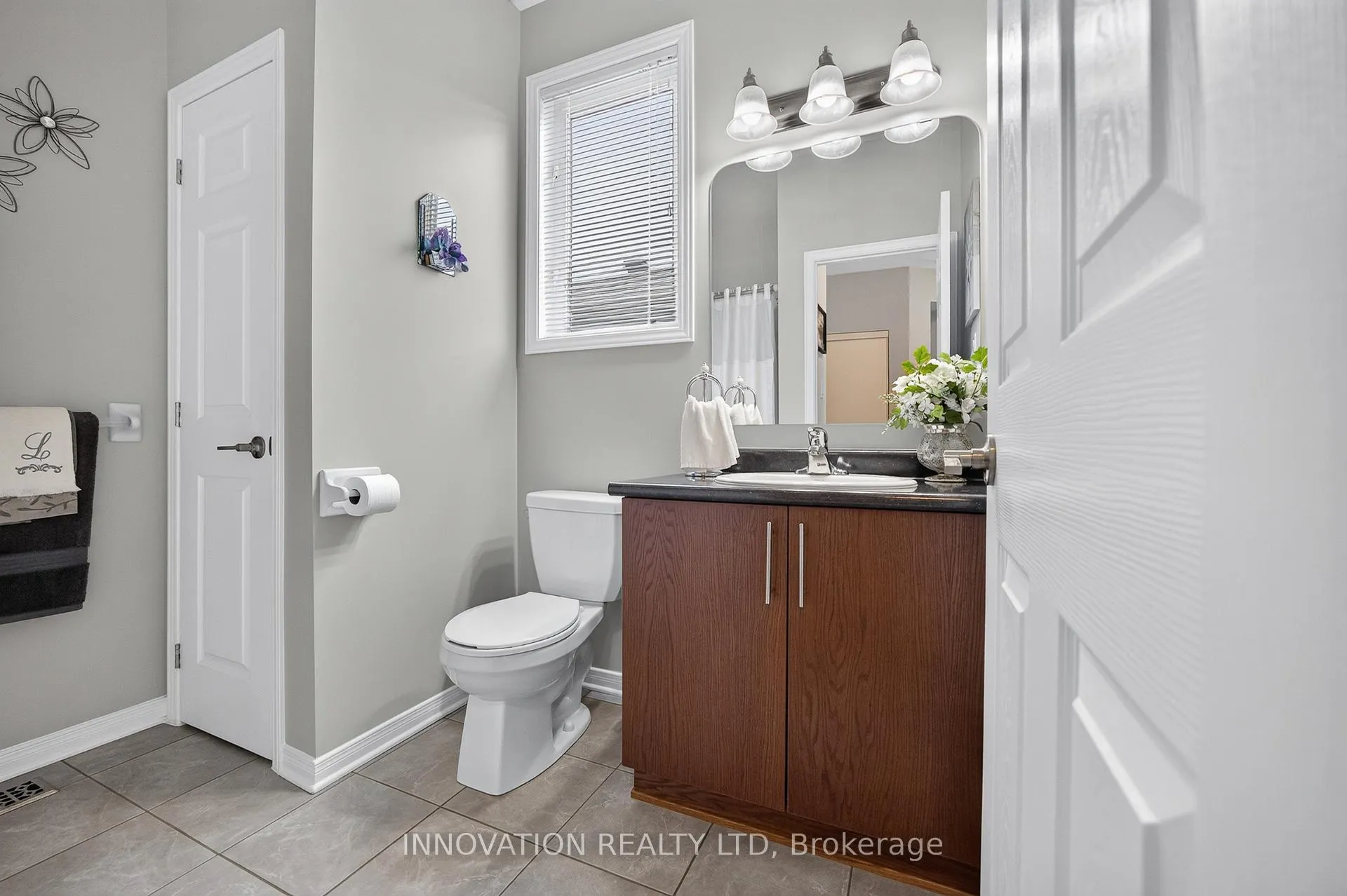 Photo 9 of 249 Edey Street, Arnprior, Arnprior — HOMEH