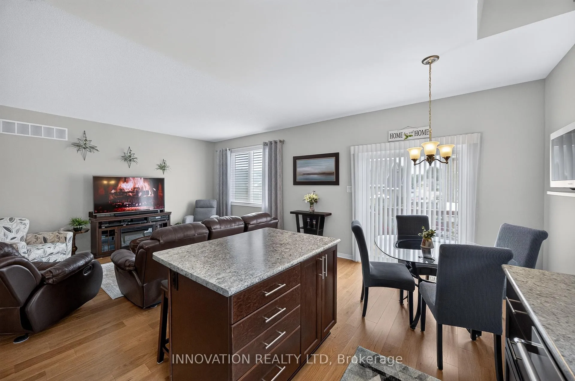 Photo 28 of 249 Edey Street, Arnprior, Arnprior — HOMEH