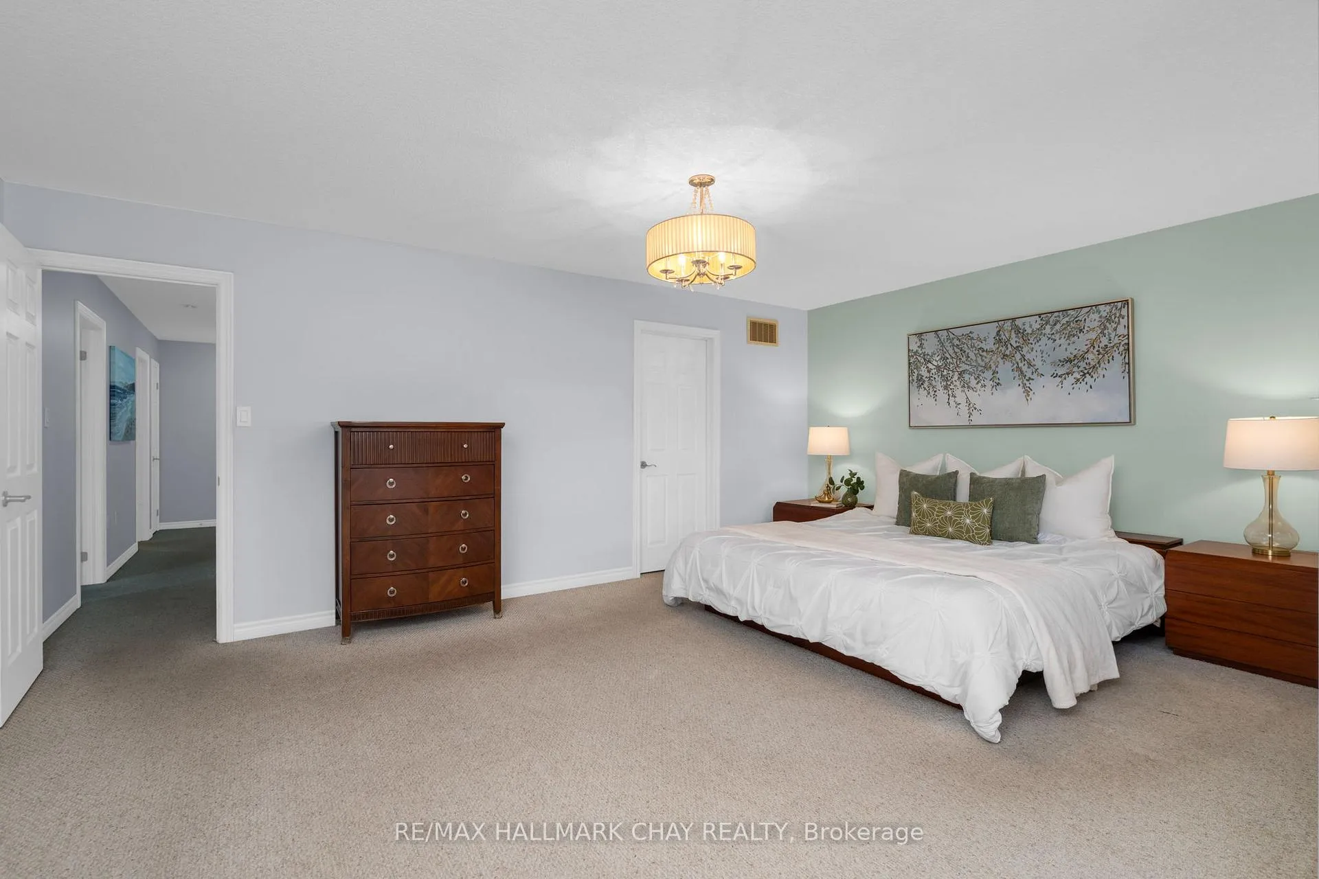 Photo 23 of 77 Sovereign's Gate, Barrie, Innis-Shore — HOMEH