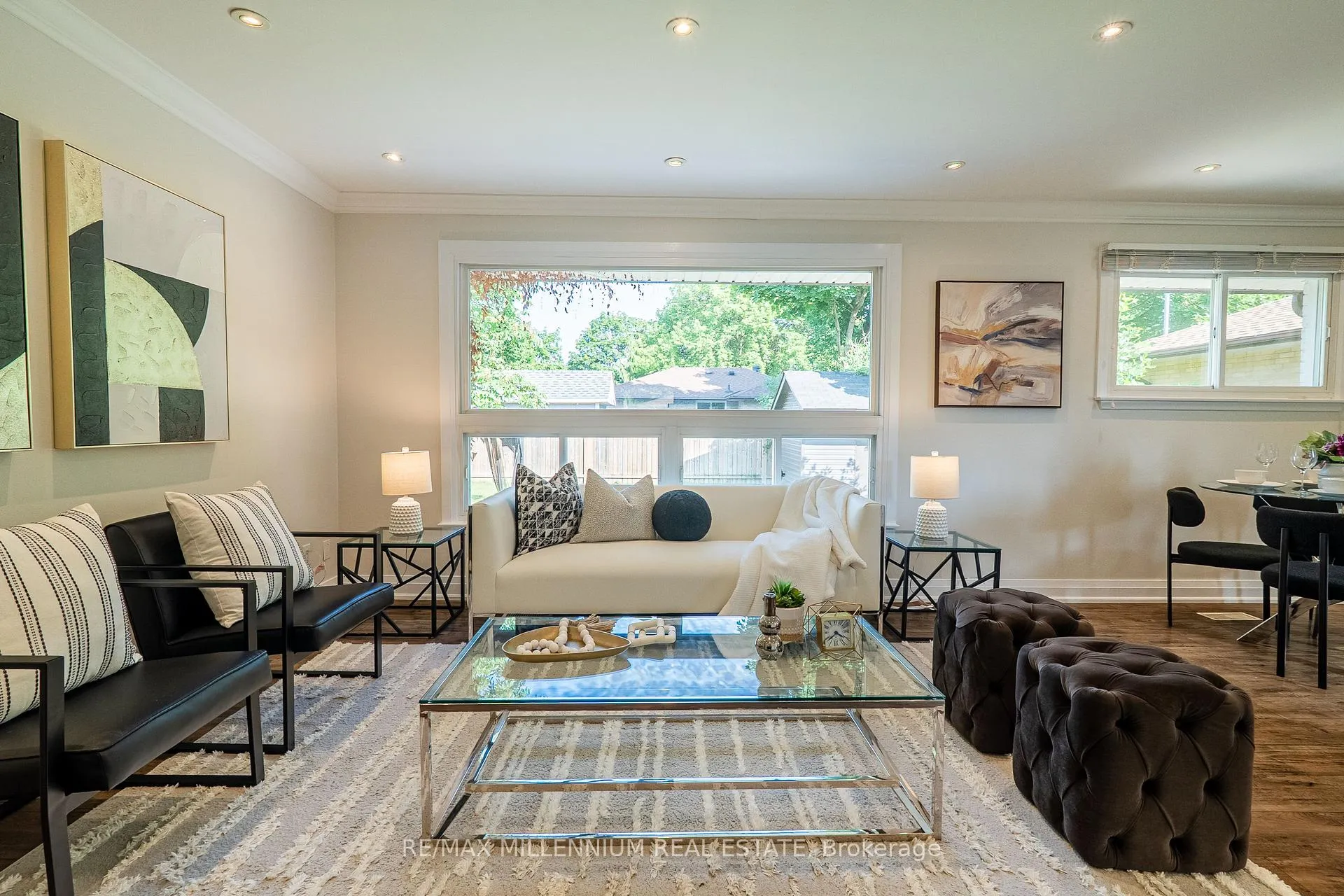 Photo 5 of 37 Campbell Drive, Brampton, Northwood Park — HOMEH