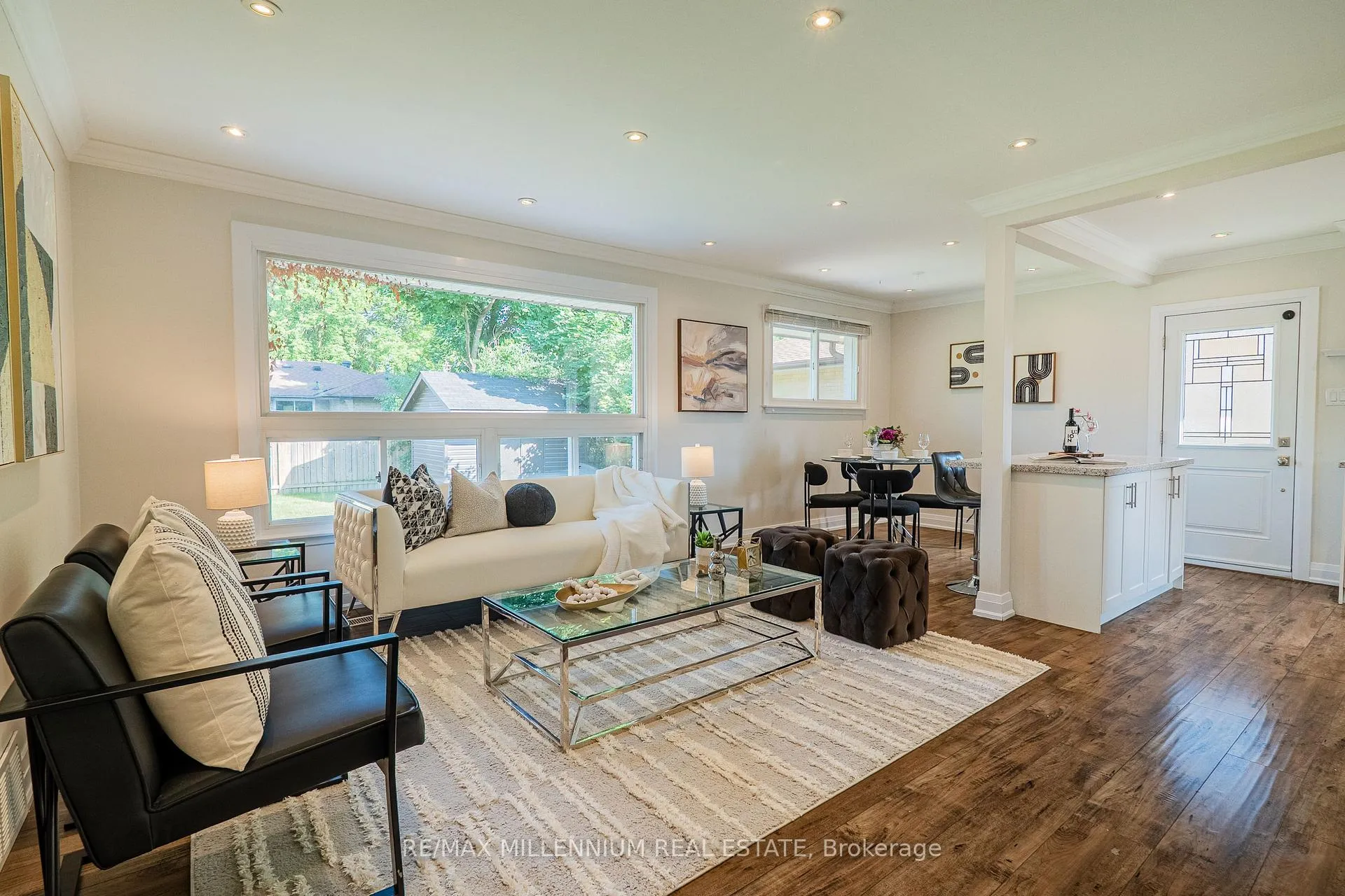 Photo 6 of 37 Campbell Drive, Brampton, Northwood Park — HOMEH
