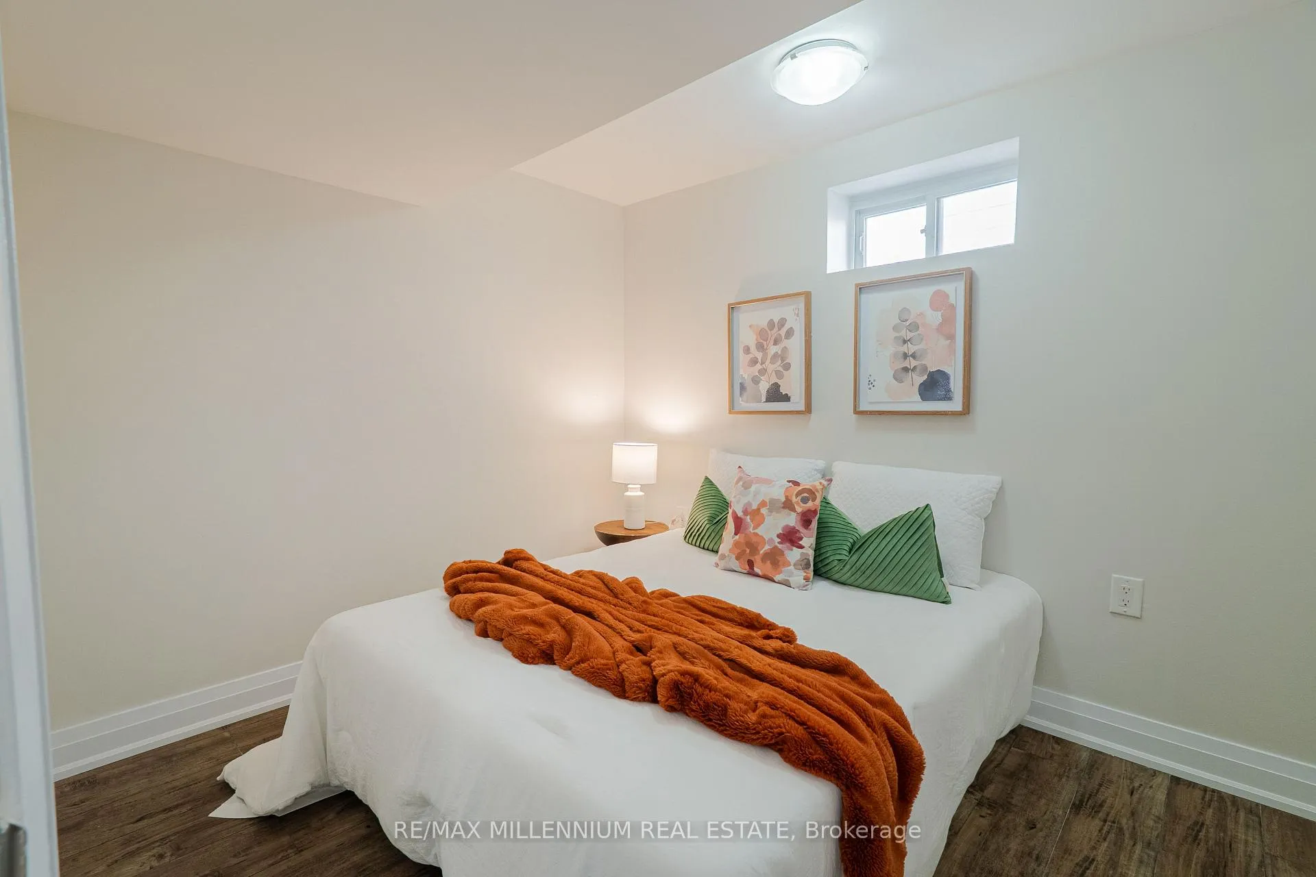 Photo 23 of 37 Campbell Drive, Brampton, Northwood Park — HOMEH