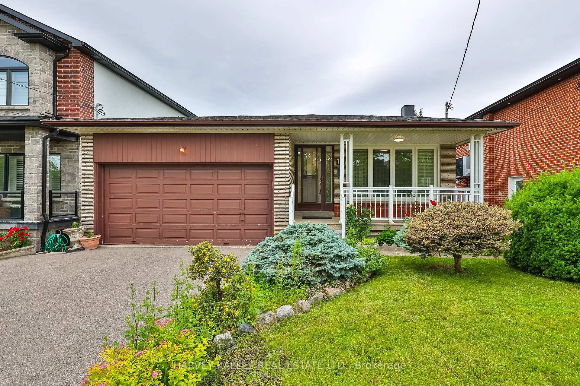 Photo 1 of 16 Jocada Road, North York, Maple Leaf — HOMEH
