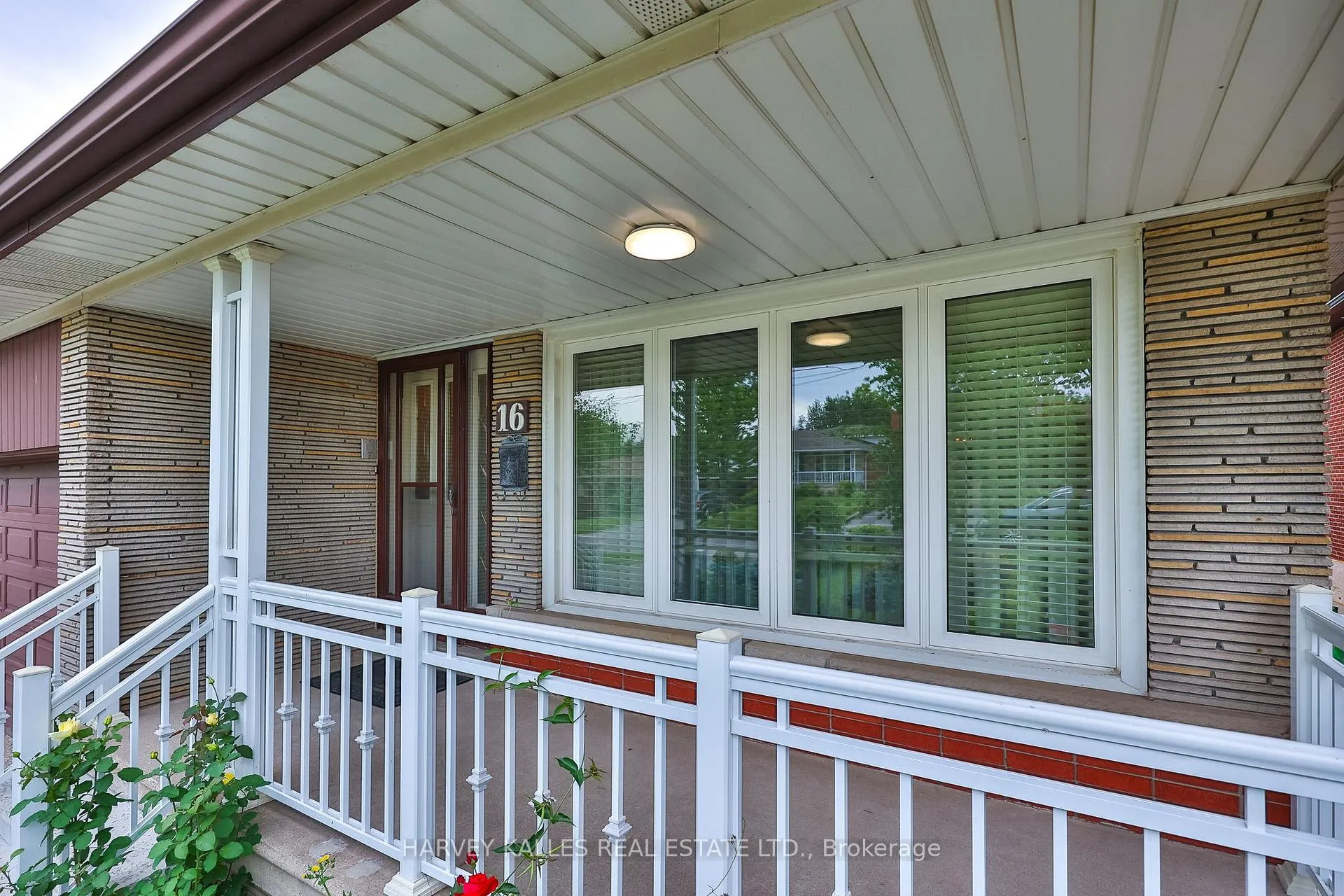 Photo 2 of 16 Jocada Road, North York, Maple Leaf — HOMEH