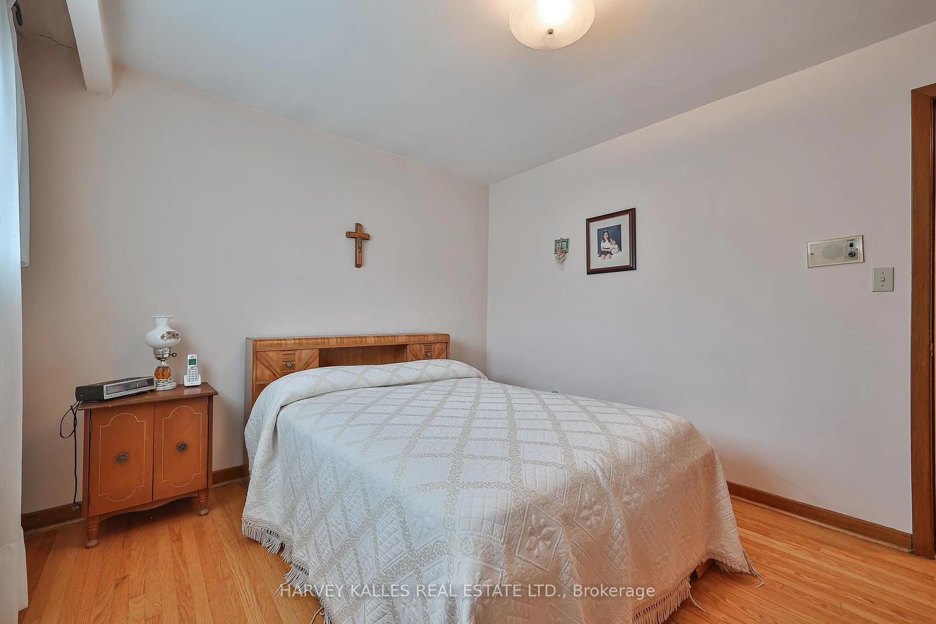 Photo 22 of 16 Jocada Road, North York, Maple Leaf — HOMEH