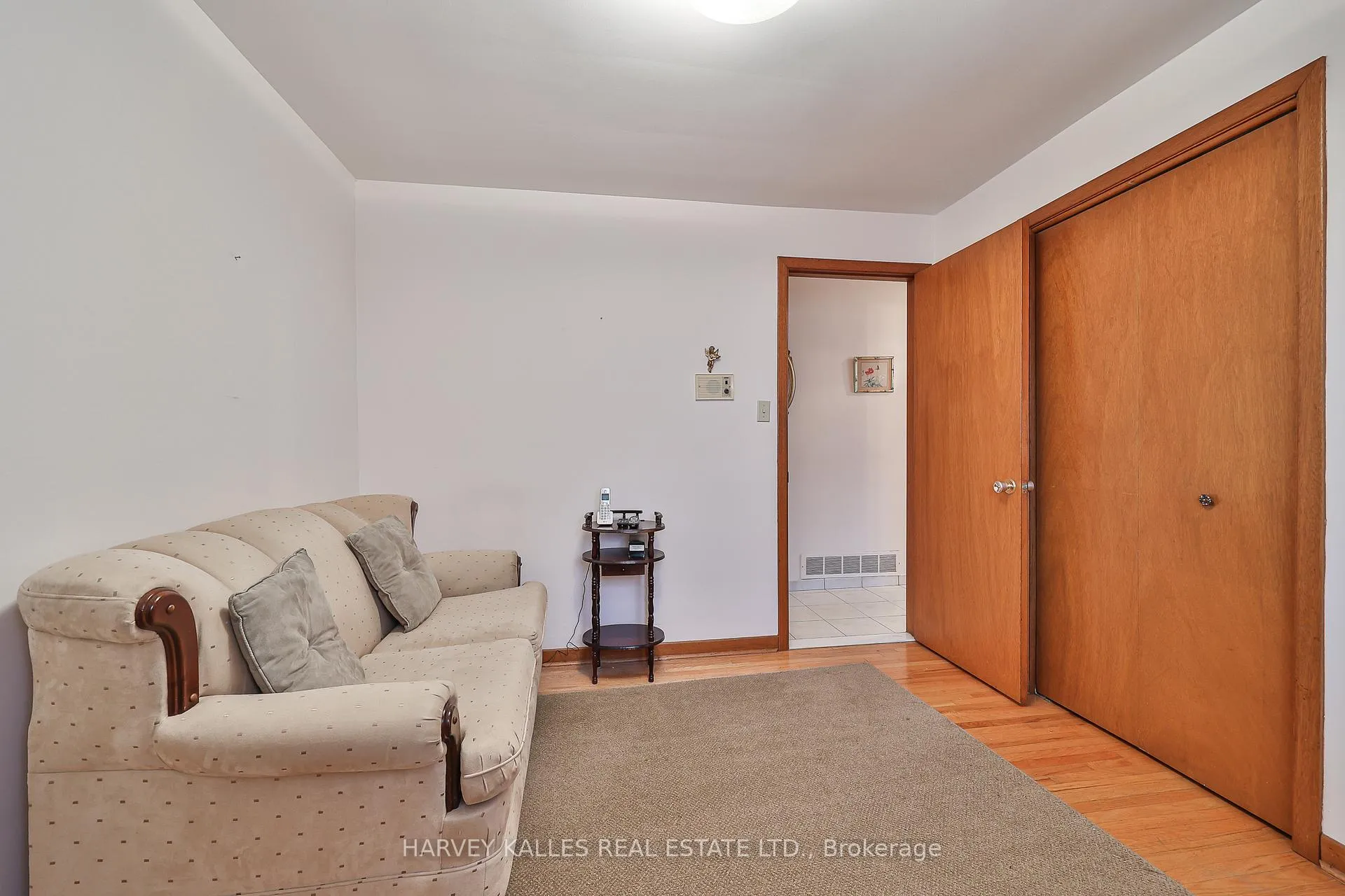 Photo 23 of 16 Jocada Road, North York, Maple Leaf — HOMEH