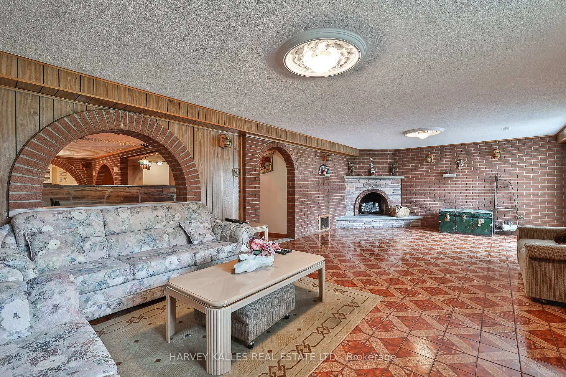 Photo 27 of 16 Jocada Road, North York, Maple Leaf — HOMEH
