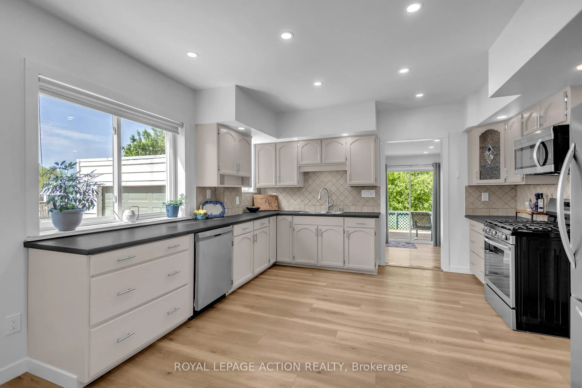 Photo 7 of 1 Alexander Street, Brant, Burford — HOMEH