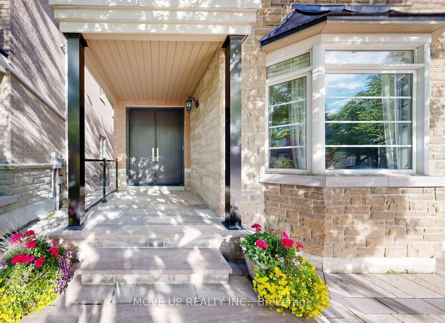 Photo 2 of 89 Chagall Drive, Vaughan, Patterson — HOMEH