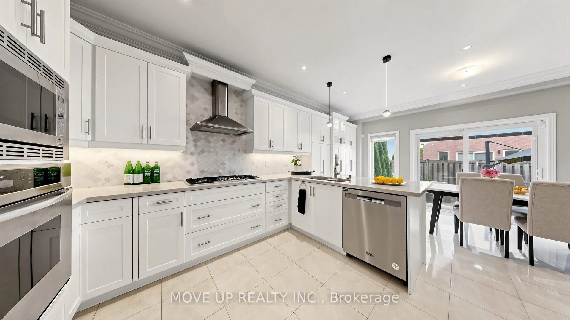 Photo 15 of 89 Chagall Drive, Vaughan, Patterson — HOMEH
