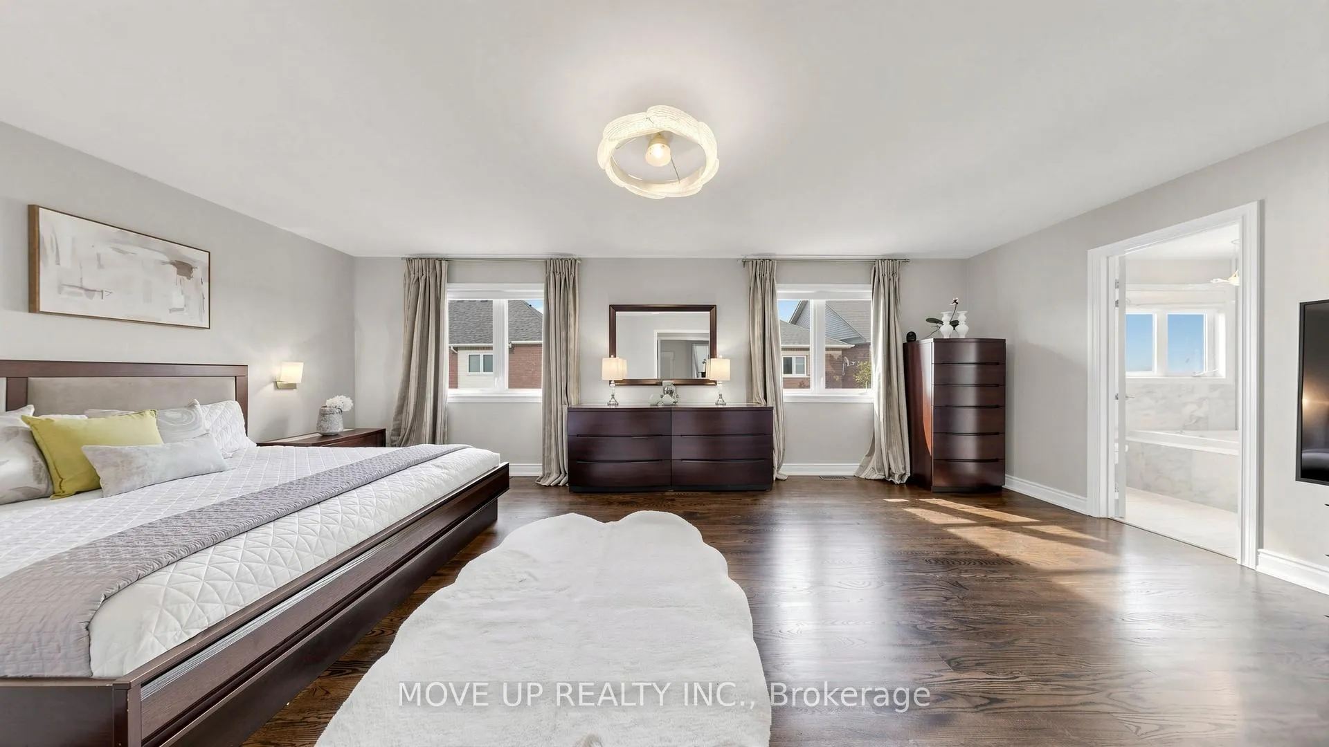 Photo 25 of 89 Chagall Drive, Vaughan, Patterson — HOMEH