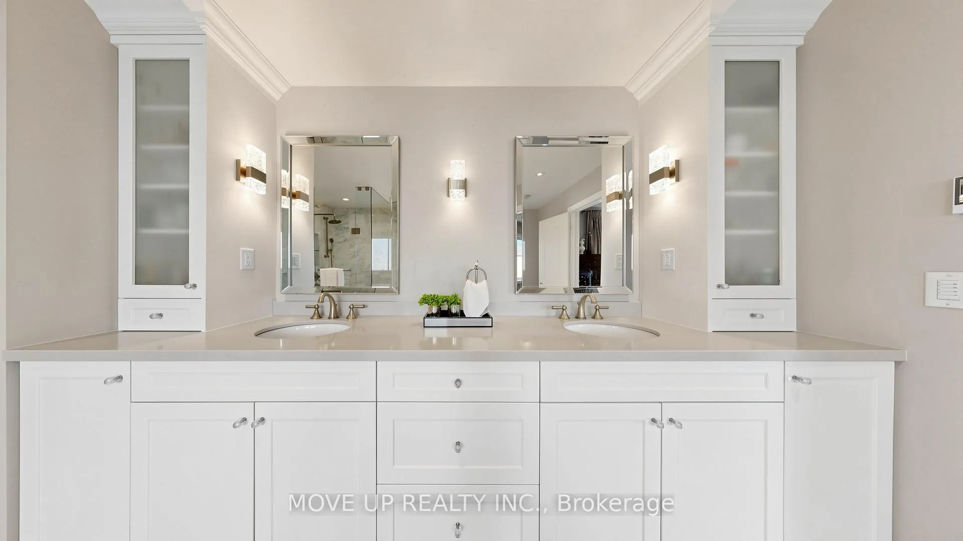 Photo 28 of 89 Chagall Drive, Vaughan, Patterson — HOMEH