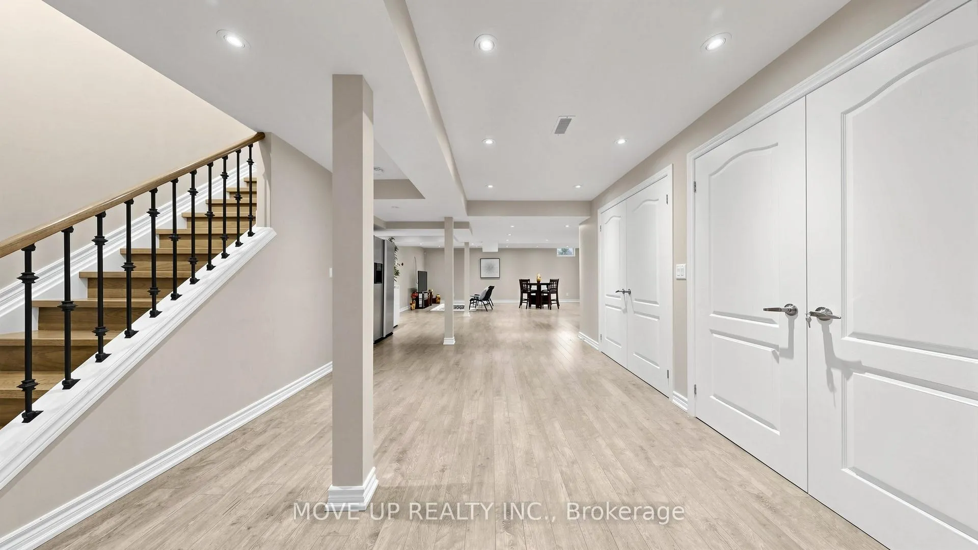 Photo 40 of 89 Chagall Drive, Vaughan, Patterson — HOMEH