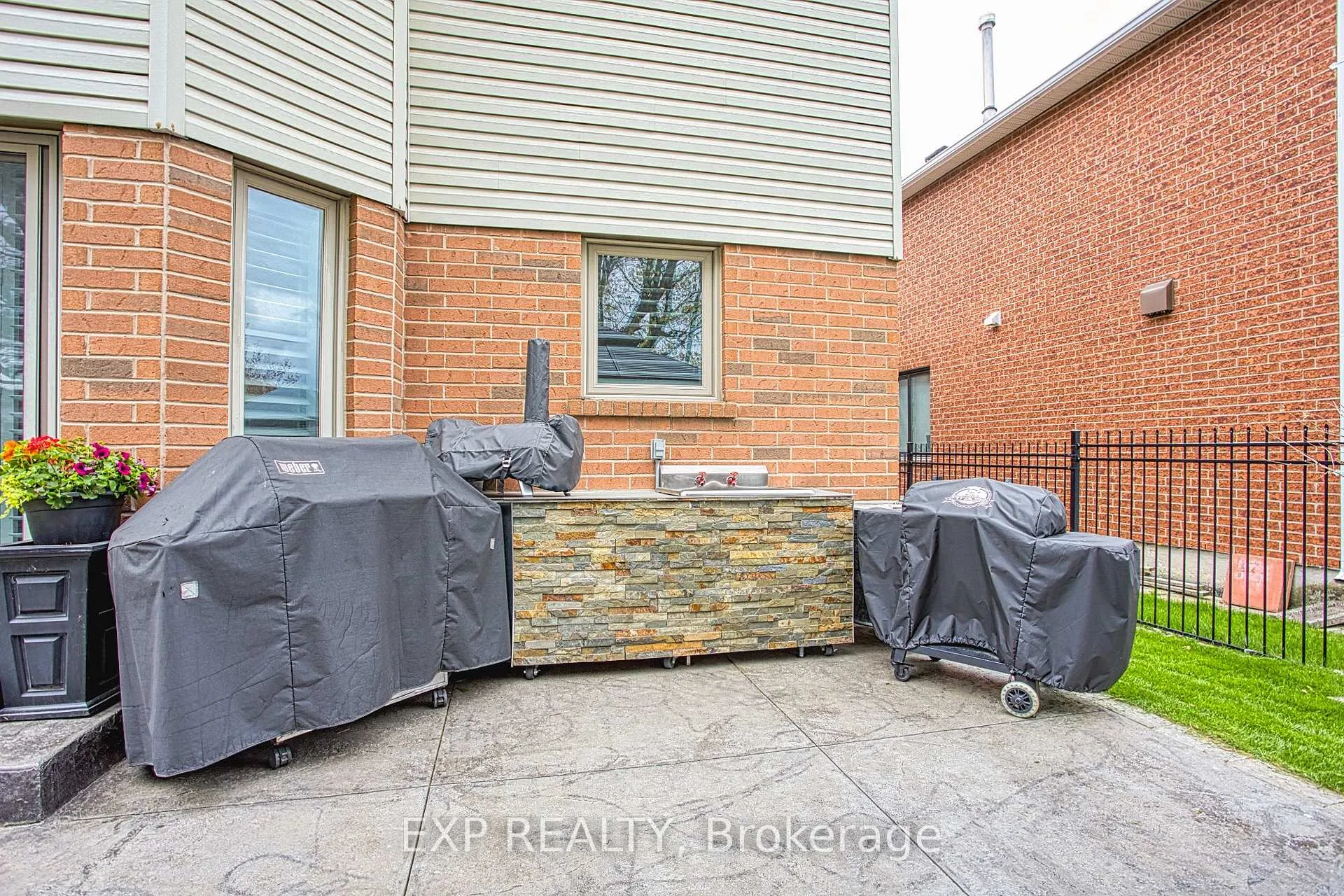 Photo 44 of 5 Shetland Drive, Hamilton, Waterdown — HOMEH