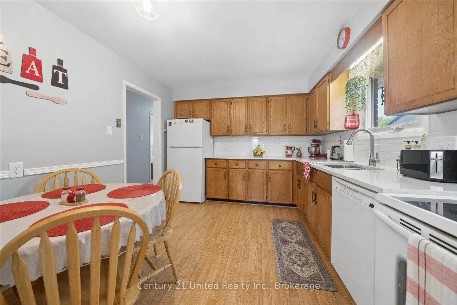 Photo 12 of 1824 Mapleridge Drive, Peterborough, Monaghan Ward 2 — HOMEH