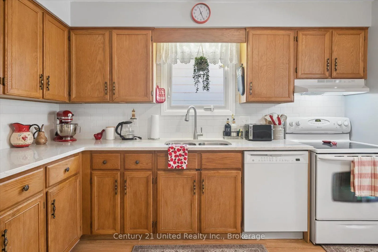 Photo 14 of 1824 Mapleridge Drive, Peterborough, Monaghan Ward 2 — HOMEH