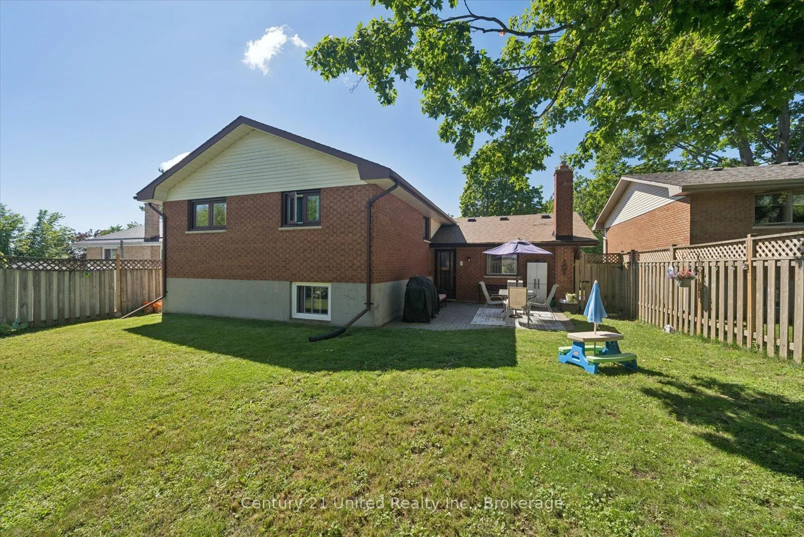 Photo 38 of 1824 Mapleridge Drive, Peterborough, Monaghan Ward 2 — HOMEH