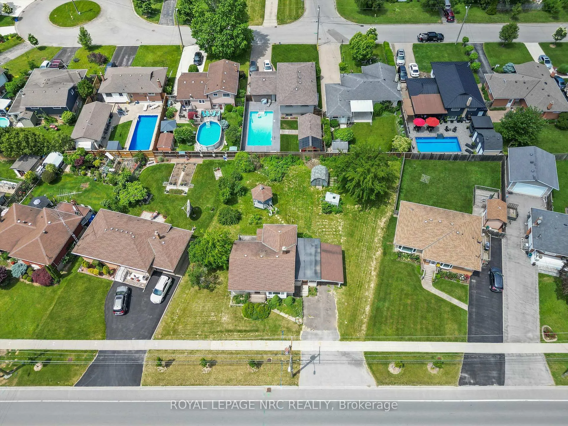 Photo 23 of 267 Lakeshore Road, St. Catharines, Lakeshore — HOMEH
