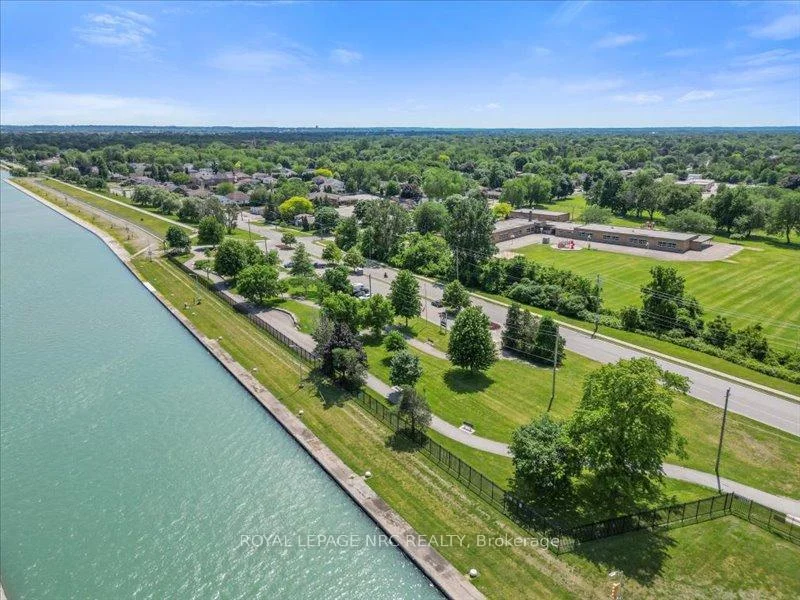Photo 5 of 267 Lakeshore Road, St. Catharines, Lakeshore — HOMEH