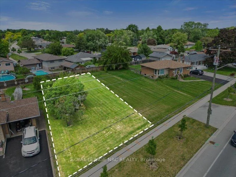 Photo 7 of 267 Lakeshore Road, St. Catharines, Lakeshore — HOMEH