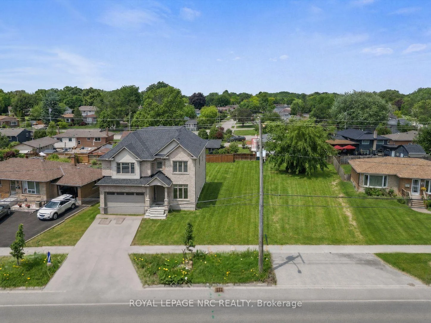 Photo 11 of 267 Lakeshore Road, St. Catharines, Lakeshore — HOMEH