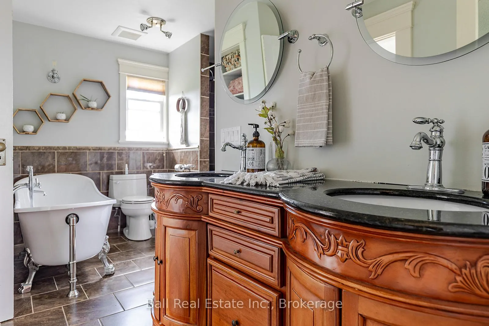 Photo 29 of 734 Tara Road, Selwyn — HOMEH