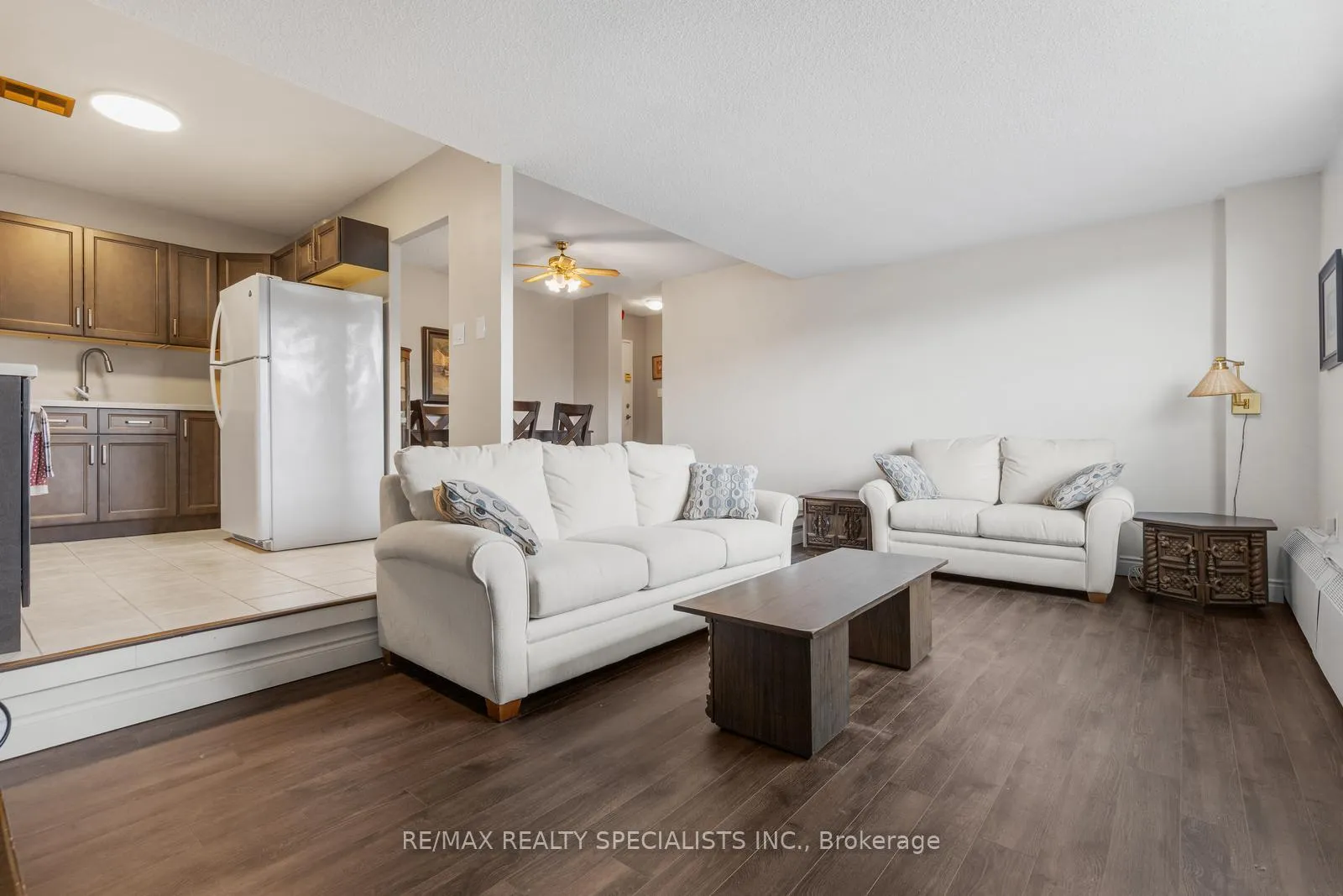 Photo 5 of Unit 301, 49 Queen Street, Mississauga, Port Credit — HOMEH