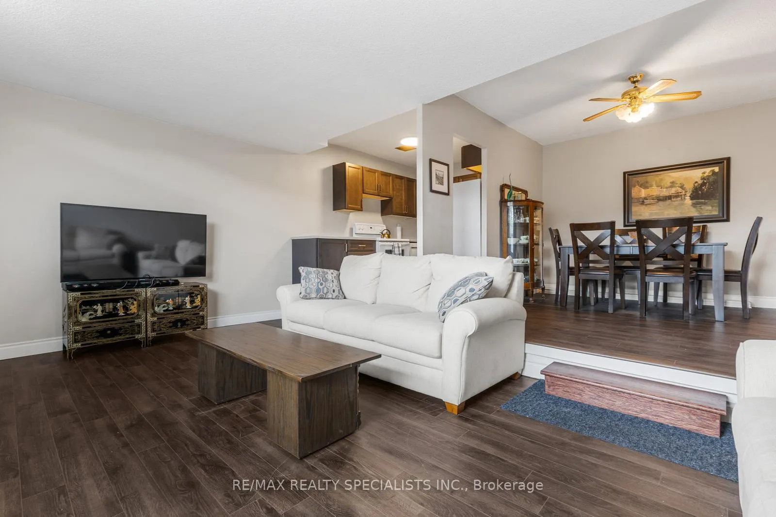 Photo 7 of Unit 301, 49 Queen Street, Mississauga, Port Credit — HOMEH