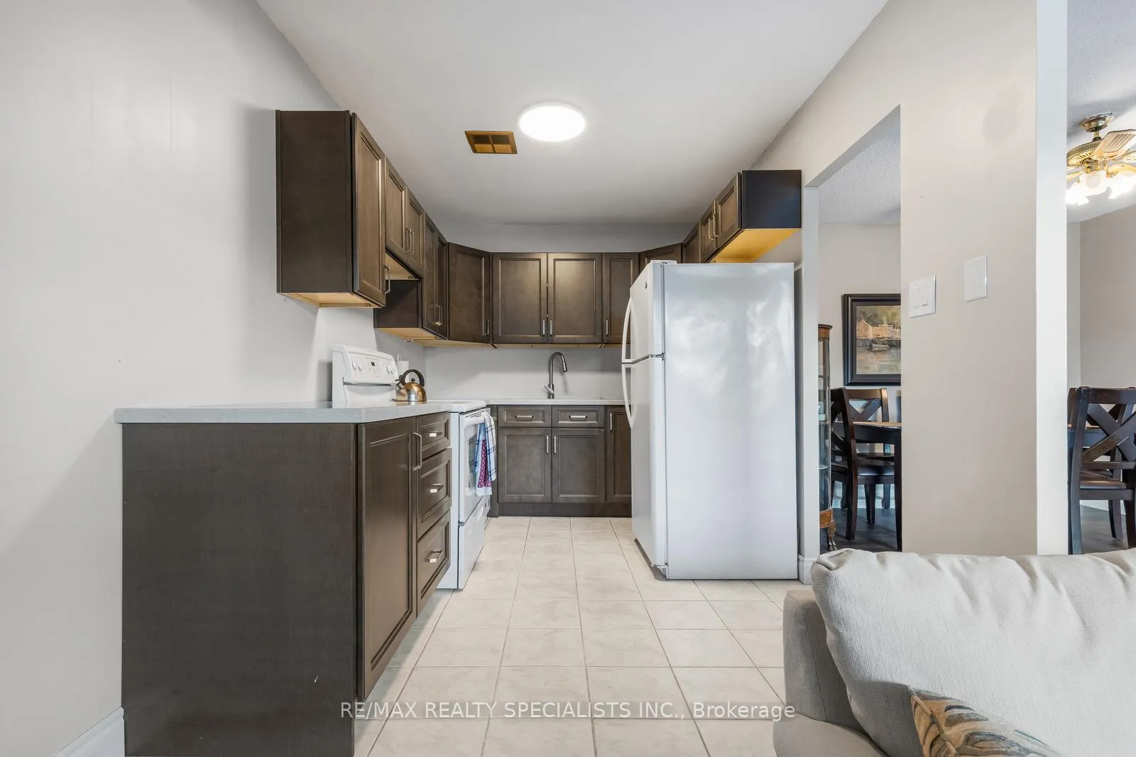 Photo 9 of Unit 301, 49 Queen Street, Mississauga, Port Credit — HOMEH
