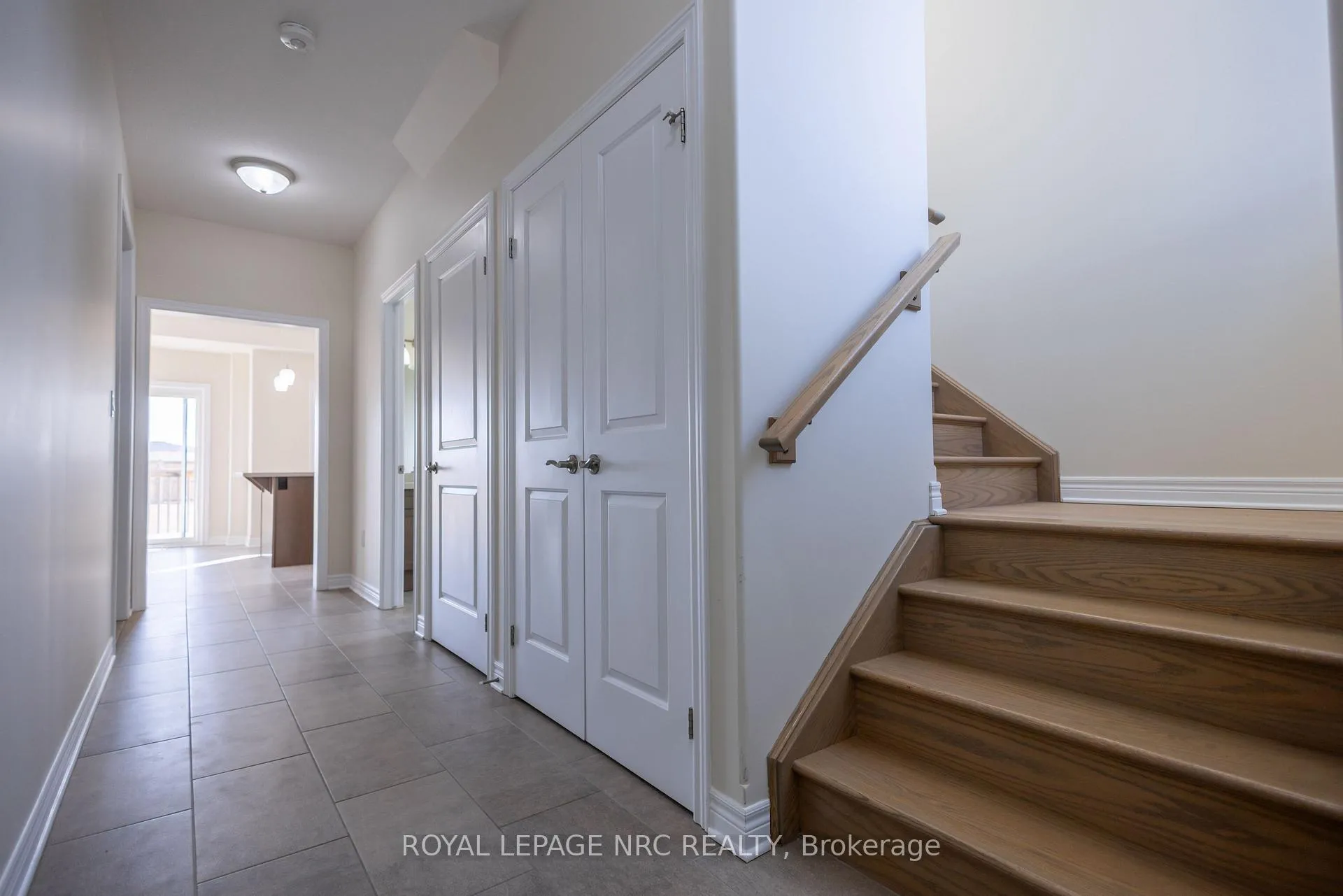 Photo 8 of 33 Cinnamon Street, Thorold, Rolling Meadows — HOMEH