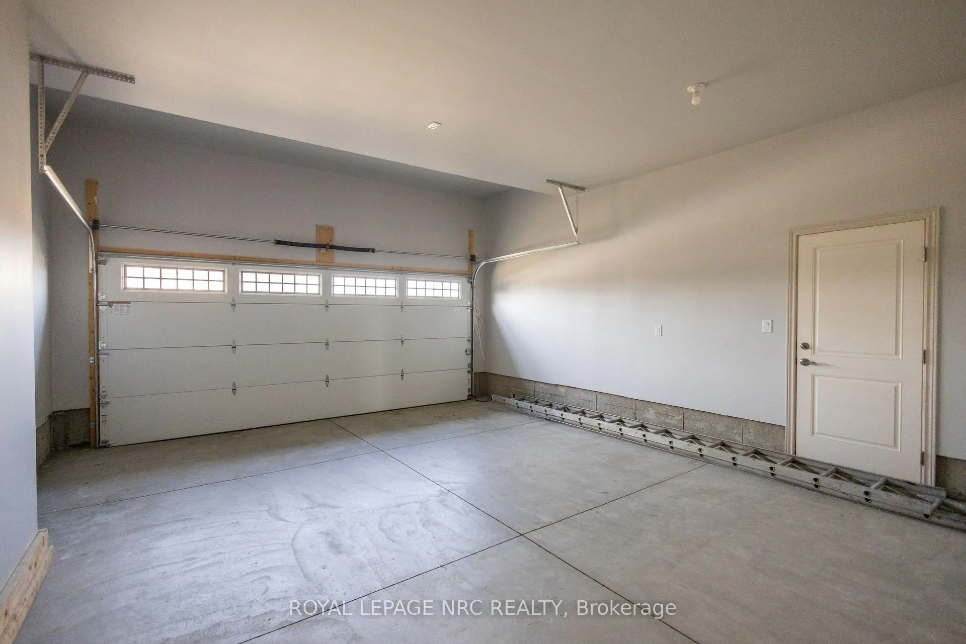 Photo 24 of 33 Cinnamon Street, Thorold, Rolling Meadows — HOMEH