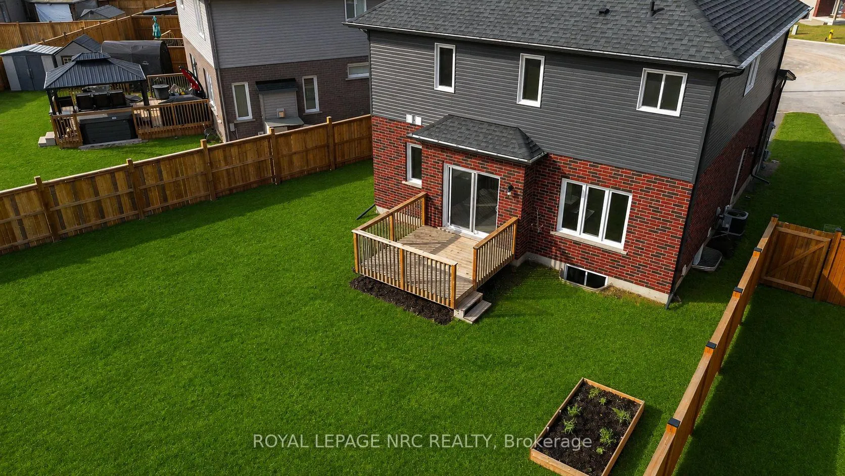 Photo 27 of 33 Cinnamon Street, Thorold, Rolling Meadows — HOMEH