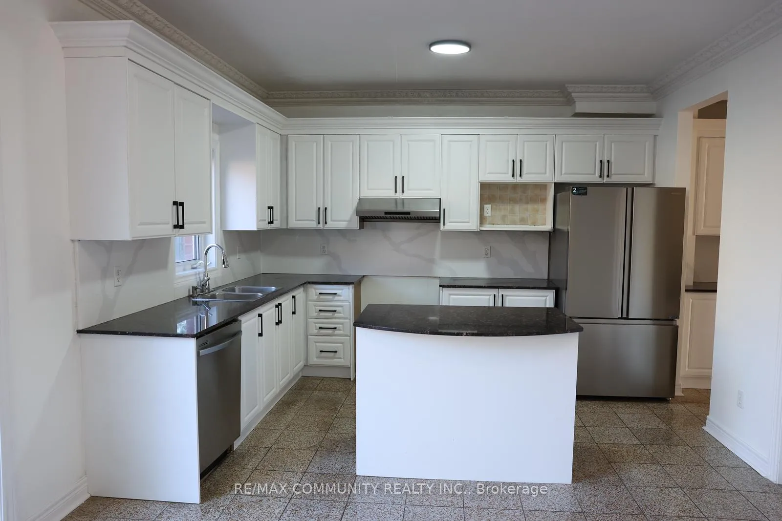 Photo 2 of 29 River Forest Street W, Markham, Rouge Fairways — HOMEH