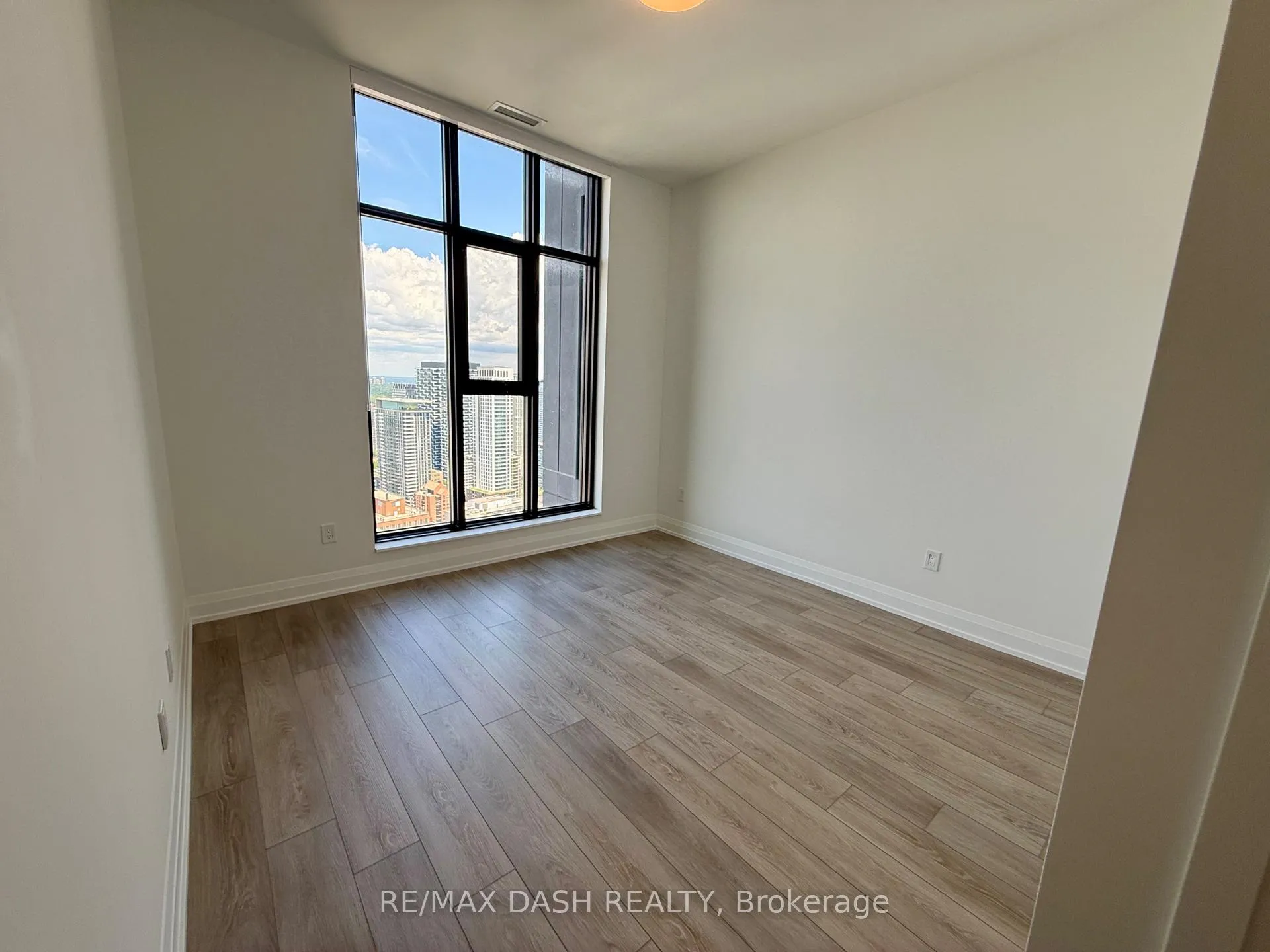 Photo 8 of Unit PH06, 20 Soudan Avenue, Toronto, Mount Pleasant West — HOMEH