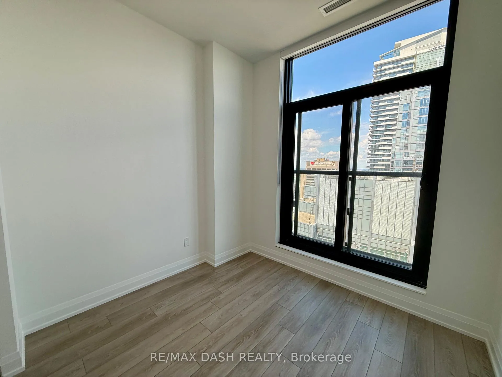 Photo 15 of Unit PH06, 20 Soudan Avenue, Toronto, Mount Pleasant West — HOMEH