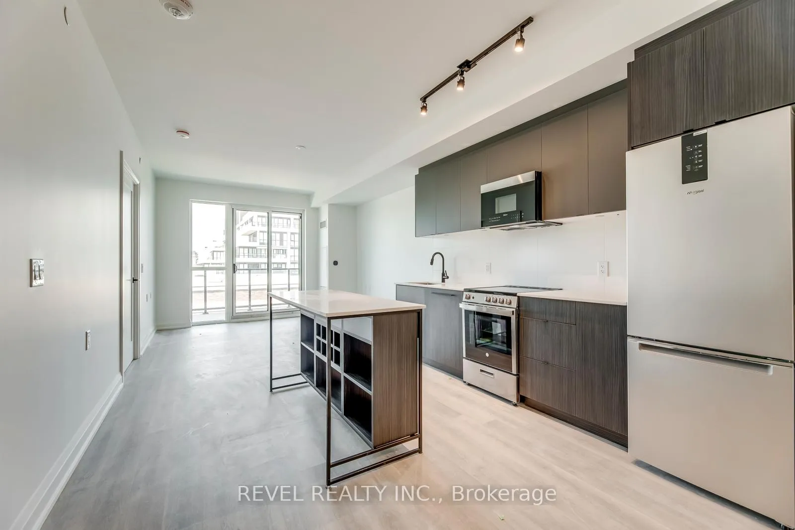 Photo 5 of Unit 501, 2369 Danforth Avenue, Toronto, East End-Danforth — HOMEH