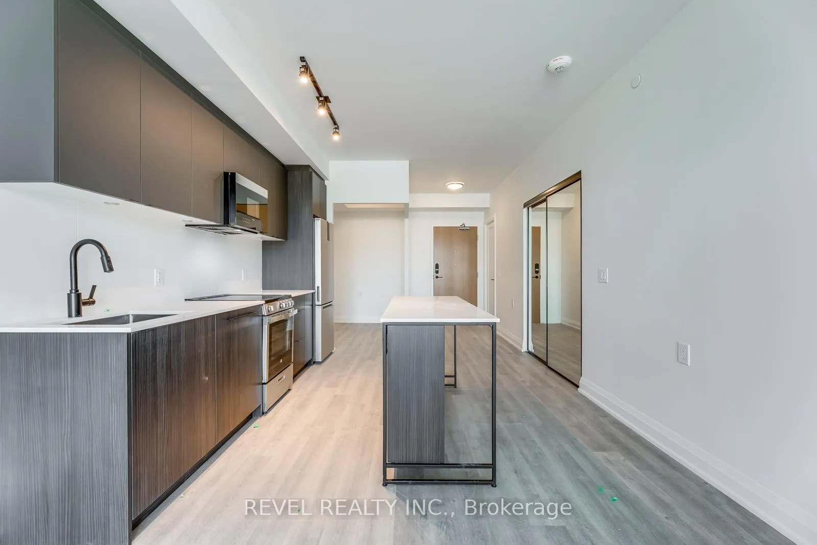 Photo 7 of Unit 501, 2369 Danforth Avenue, Toronto, East End-Danforth — HOMEH