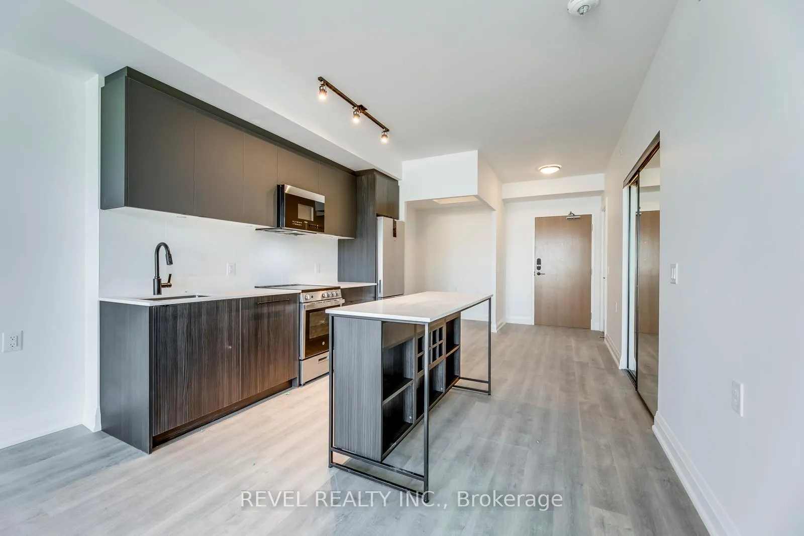 Photo 8 of Unit 501, 2369 Danforth Avenue, Toronto, East End-Danforth — HOMEH